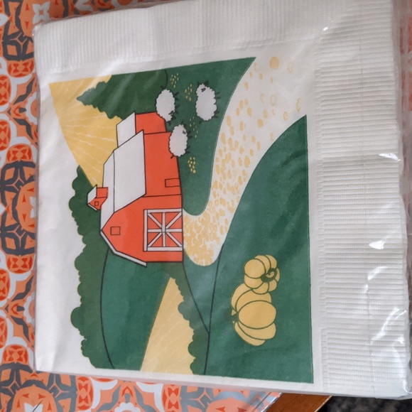 Vtg Paper Plates/Napkins/Tablecloths Thanksgiving Harvest Farm Barn - Picture 7 of 7